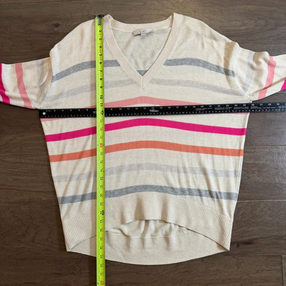 LOFT Womens Striped V-Neck Sweater Cream Pink Orange‎ Grey Size M Relaxed Fit